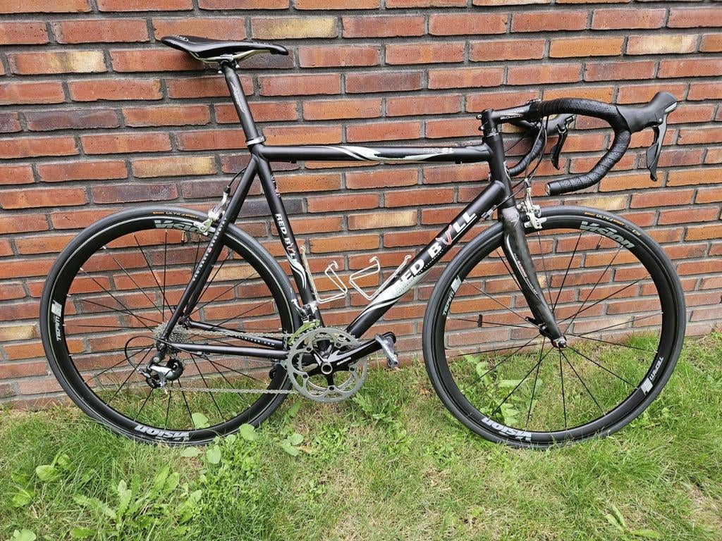 Red Bull Pro SL (59cm) - nieuwe Tiagra-afmontage, Fietsen en Brommers, Velgrem, Aluminium, Zo goed als nieuw, 15 tot 20 versnellingen