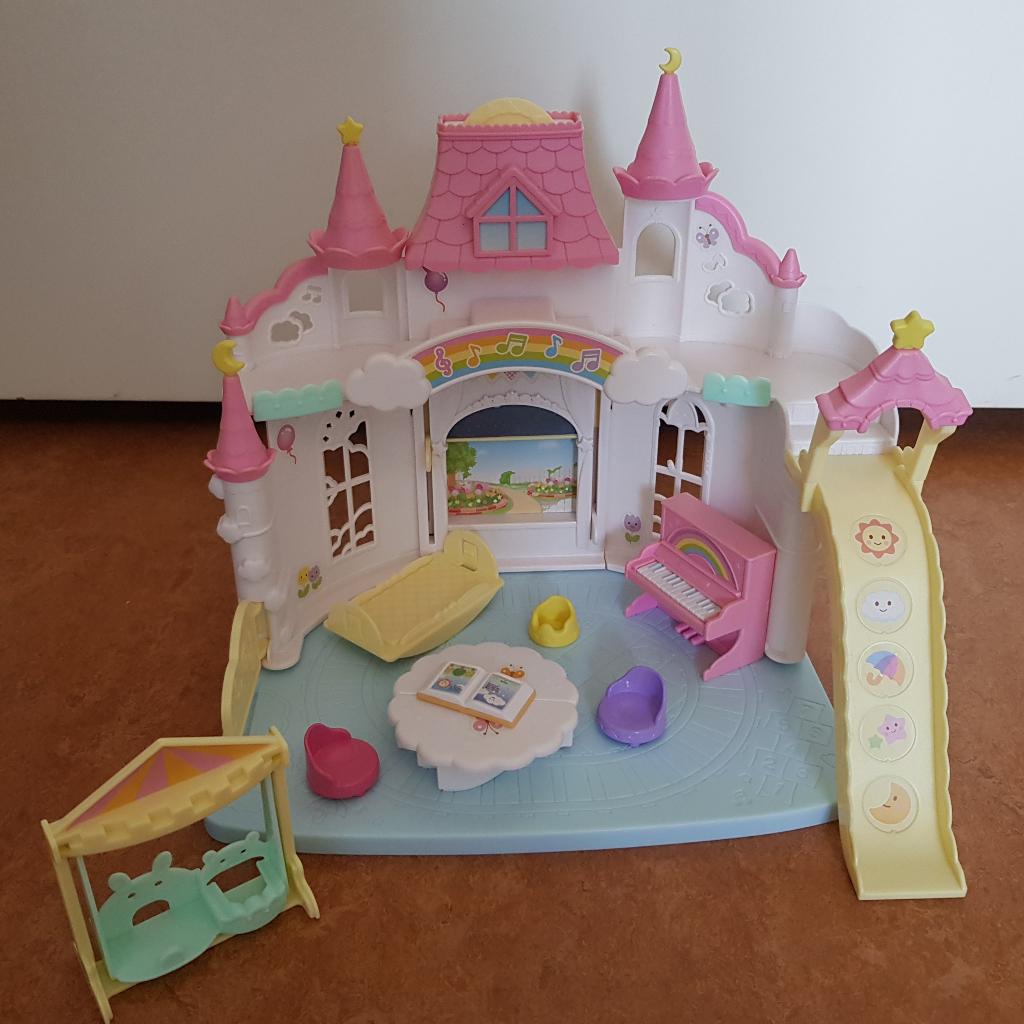 Sylvanian crèche, Ophalen of Verzenden, Zo goed als nieuw, Poppenhuis