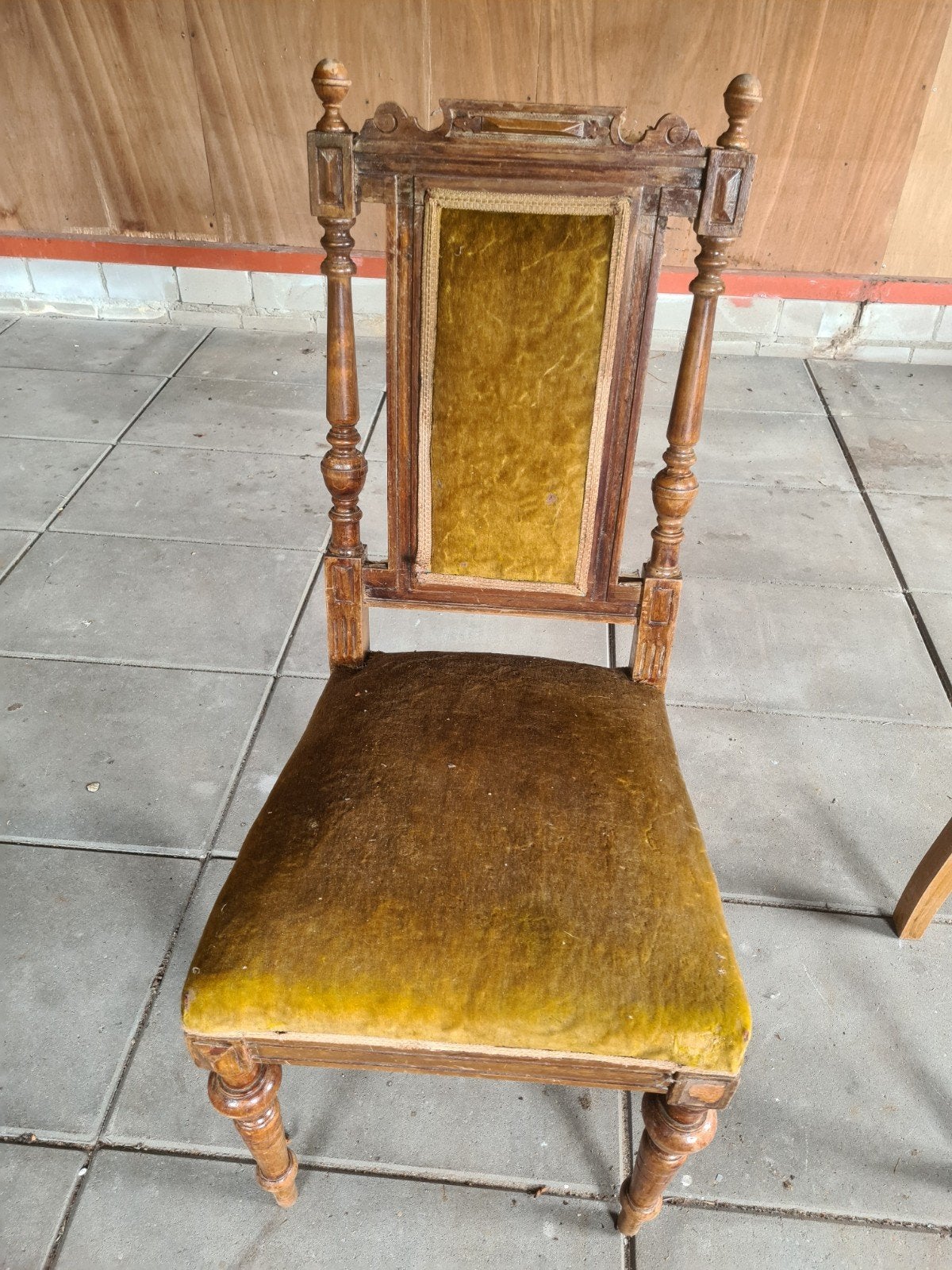 Antieke stoel met fluwelen bekleding, Antiek en Kunst, Ophalen