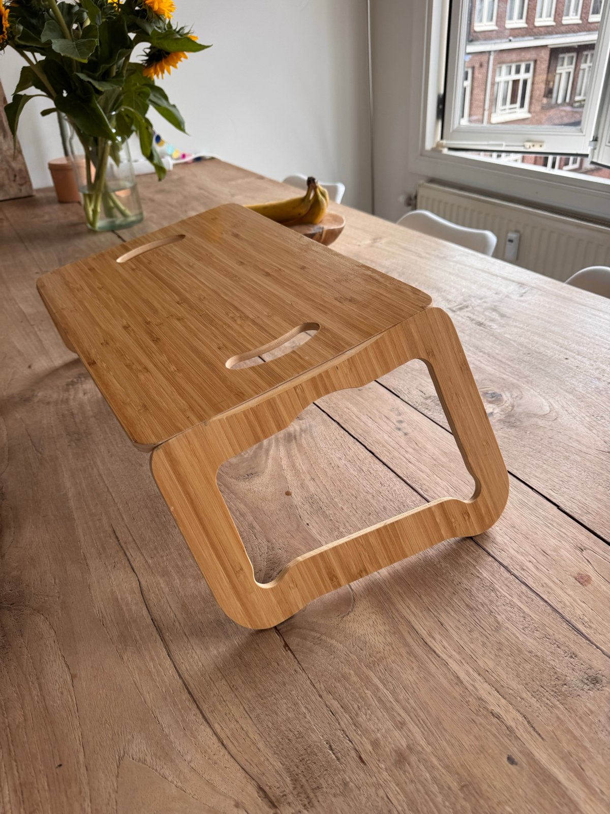 Handig houten bedtafeltje / laptoptafeltje, Ophalen, Gebruikt, Bruin, Hout
