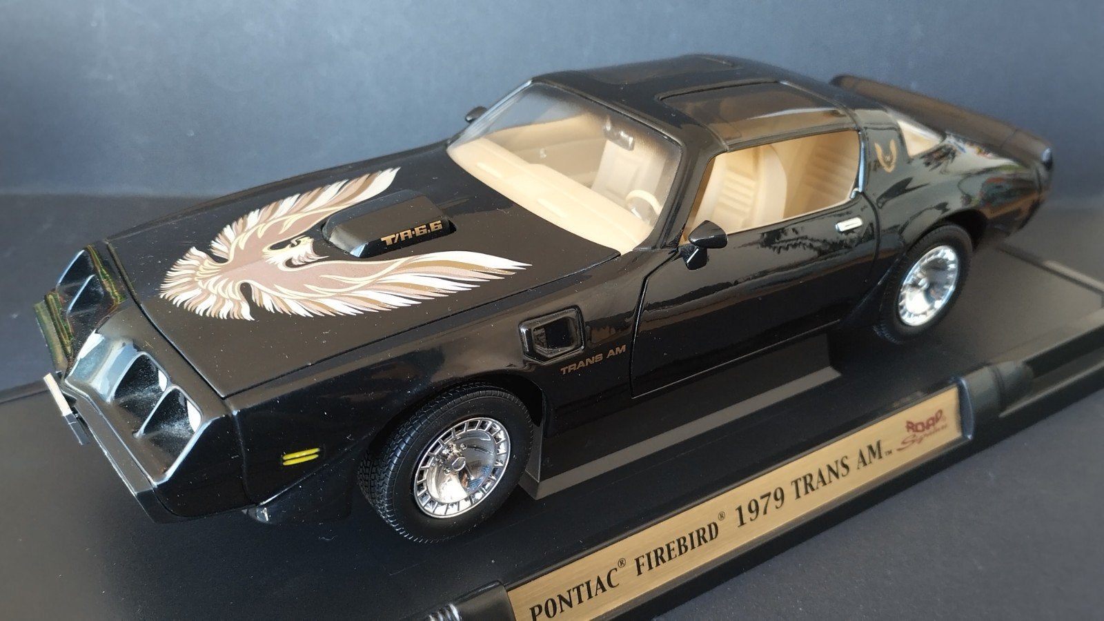 Pontiac Firebird Trans Am 1979 1:18 Yatming Road Pol, Hobby en Vrije tijd, Modelauto's | 1:18, Overige merken, Auto, Verzenden