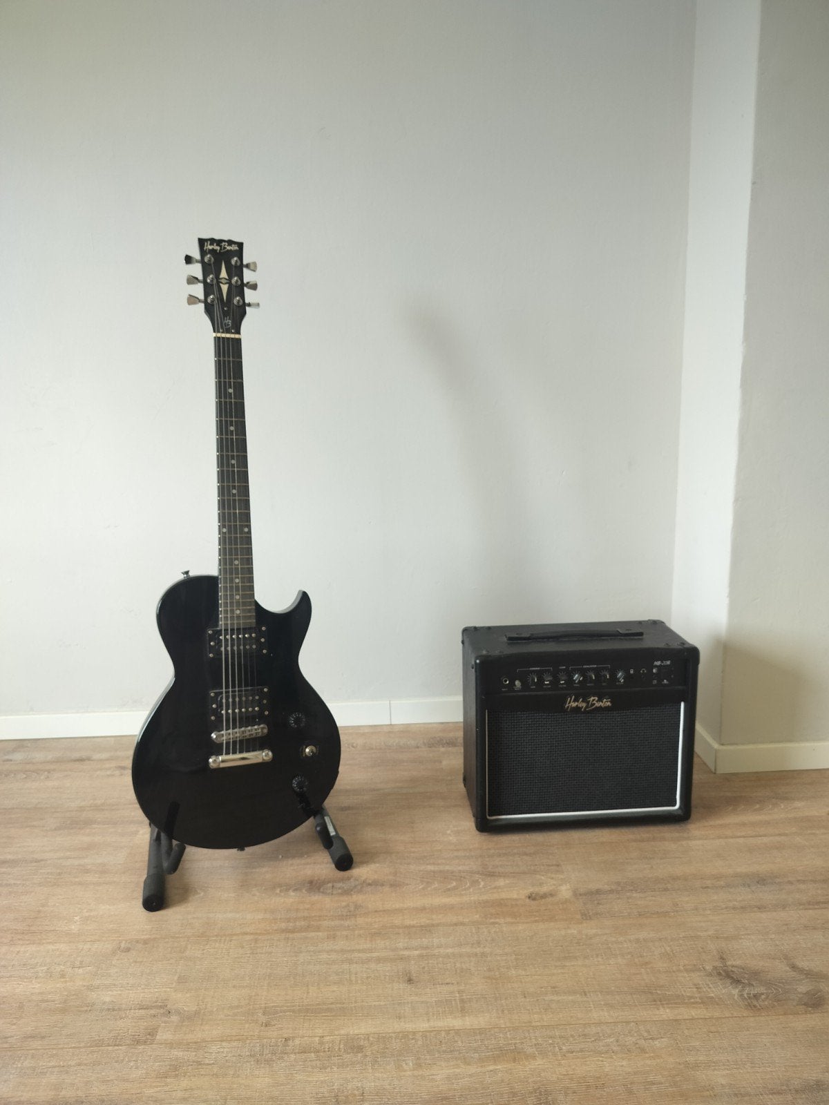 Harley Benton elektrische gitaar met versterker, Muziek en Instrumenten, Snaarinstrumenten | Gitaren | Elektrisch, Ophalen, Gebruikt