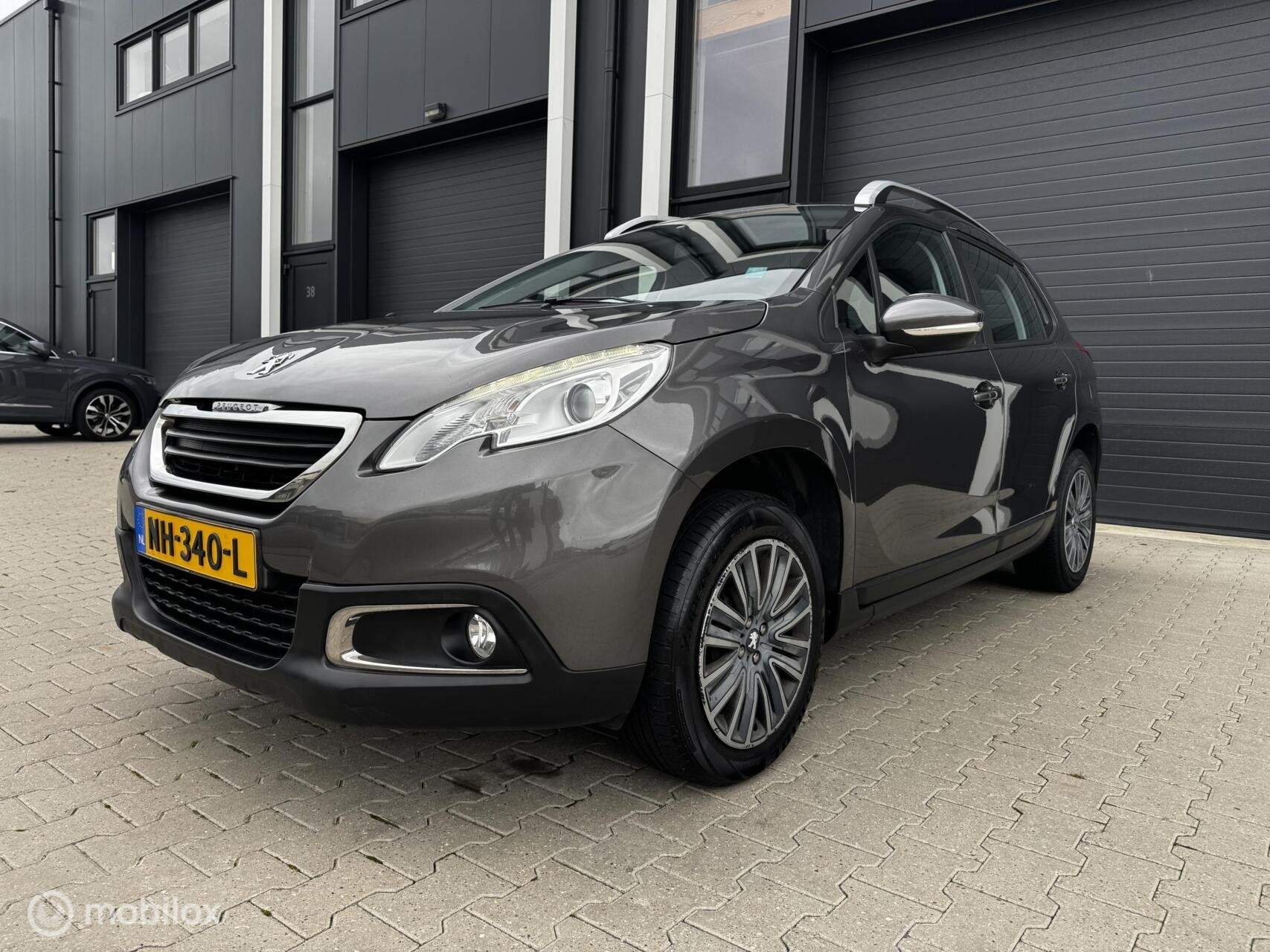 Peugeot 2008 1.2 PureTech Style 2016(APK/AIRCO), Auto's, Gebruikt, Euro 6, 1270 kg, 49 €/maand