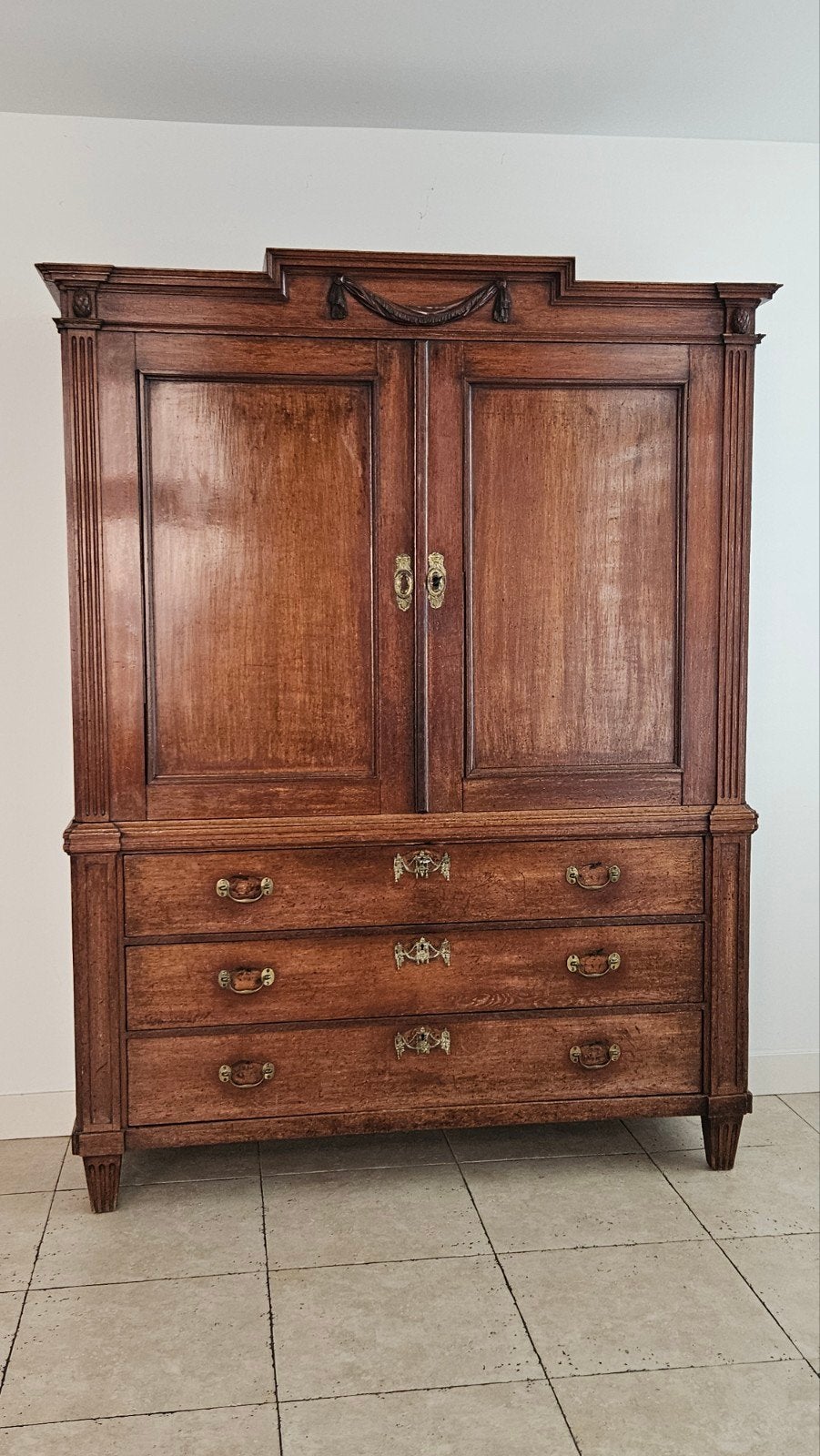 Hollandse Eikenhouten kabinet van circa 1800, Ophalen
