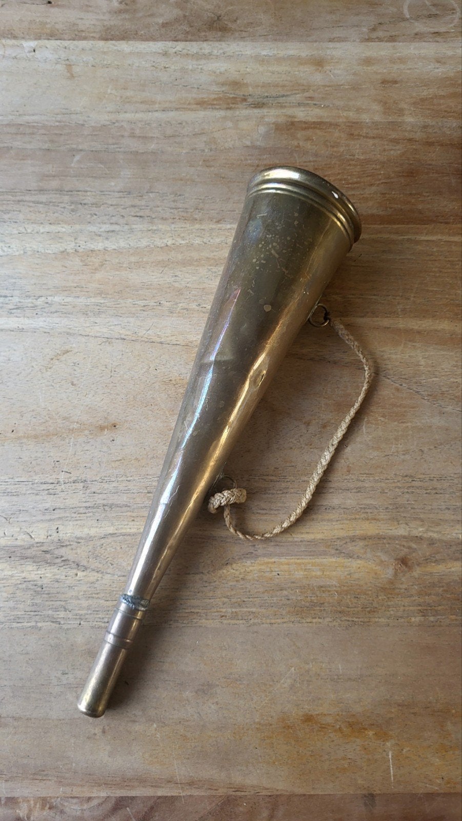 Oude koperen scheepstoeter aan koord, Ophalen of Verzenden, Gebruikt, Gebruiksvoorwerp