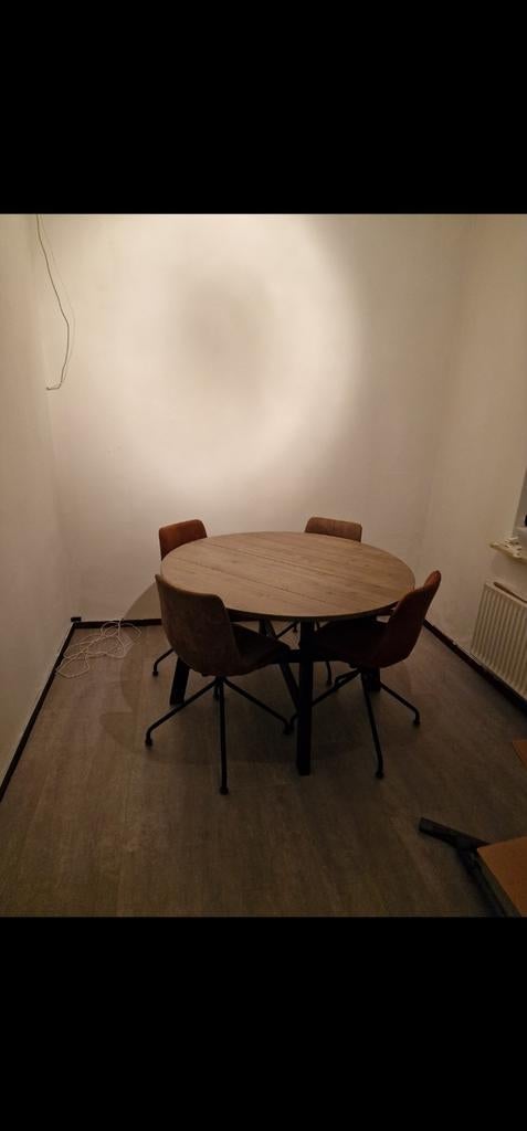 WOOOD eettafel Derby, Ophalen, Vier personen, Rond