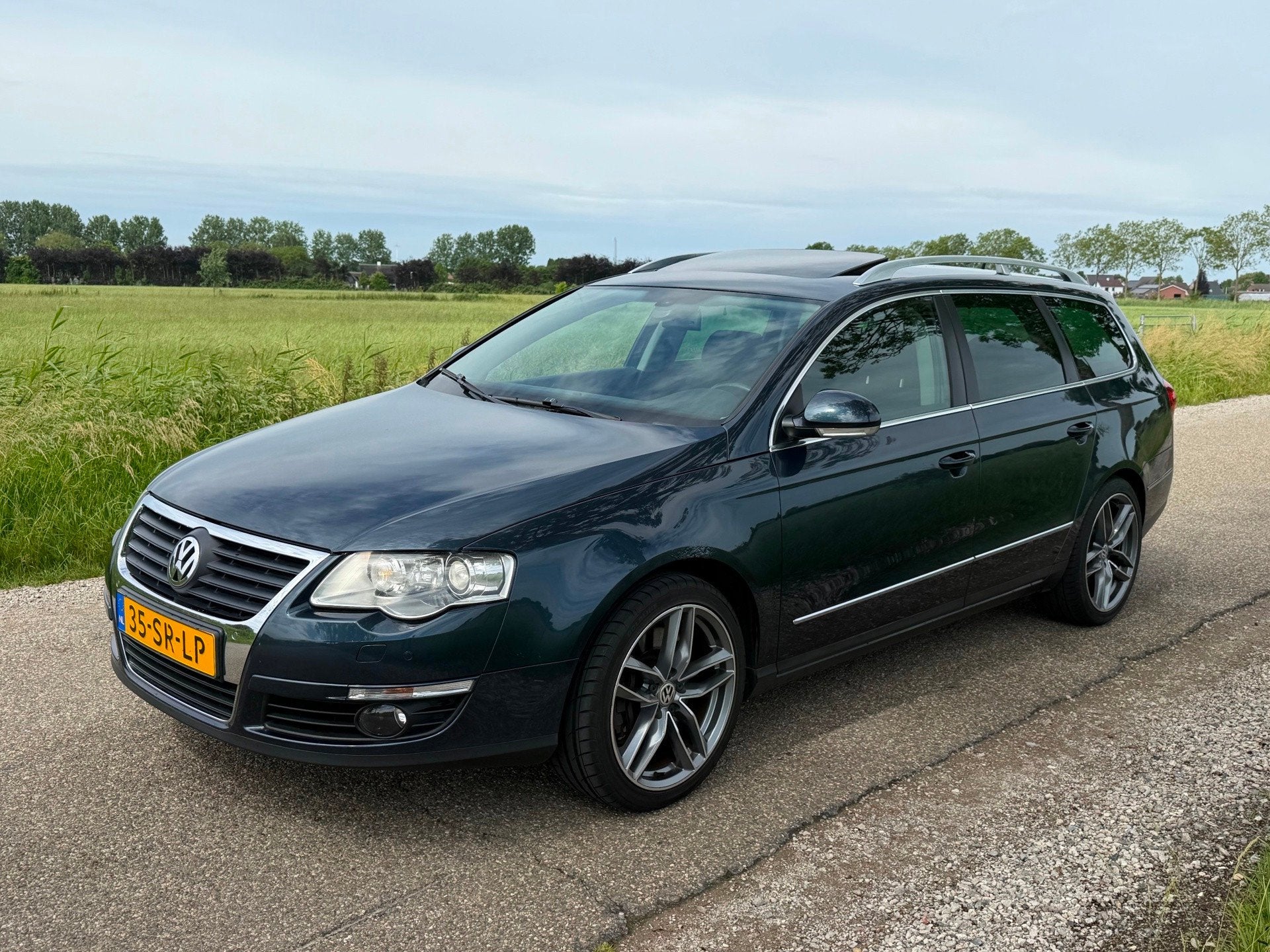 Volkswagen Passat Variant 3.2 V6 Comfortline 4M AUT APK 04-2, Auto's, Automaat, Stof, Gebruikt, Zwart