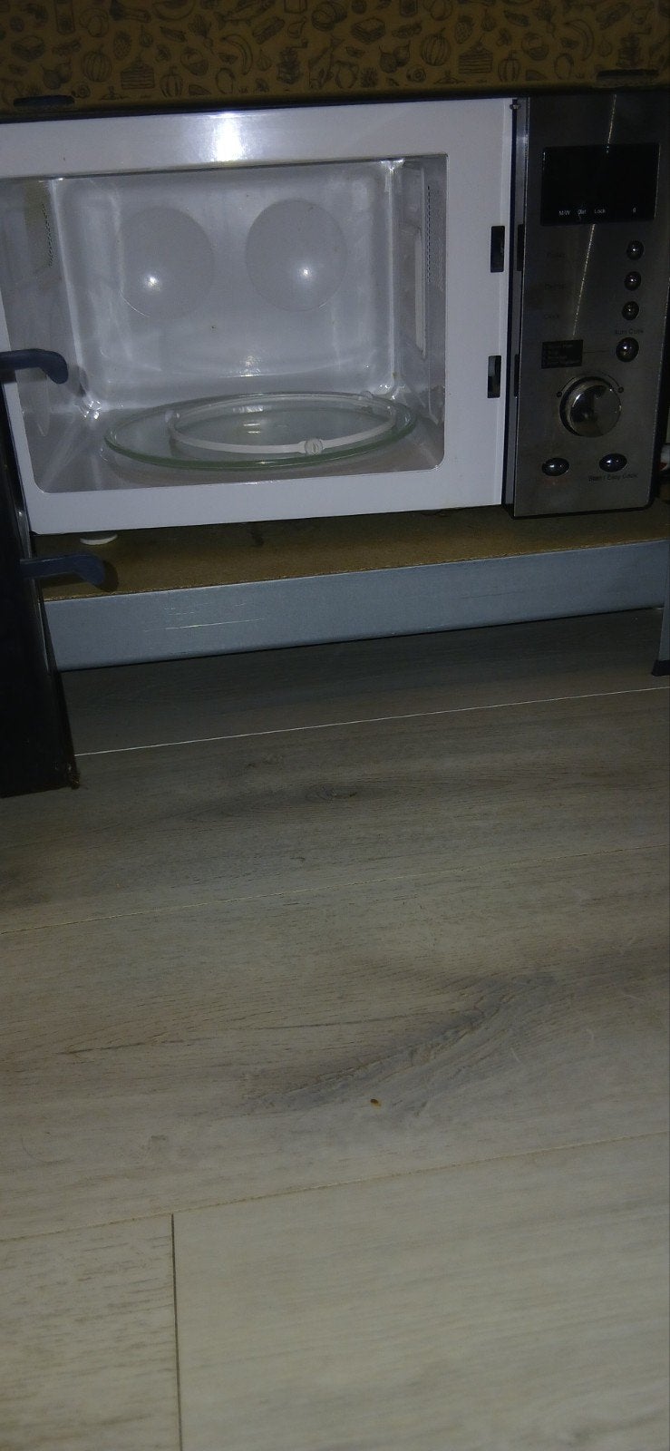 Daewoo magnetron - Zo goed als nieuw, Witgoed en Apparatuur, Ophalen, Draaiplateau, Magnetron, Zo goed als nieuw