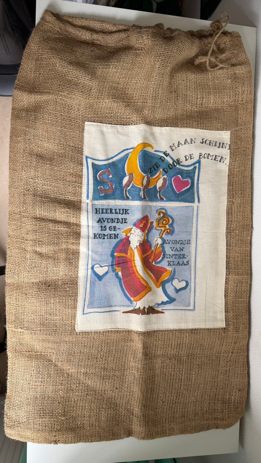 Jute zak voor Sinterklaas, Ophalen, Zo goed als nieuw