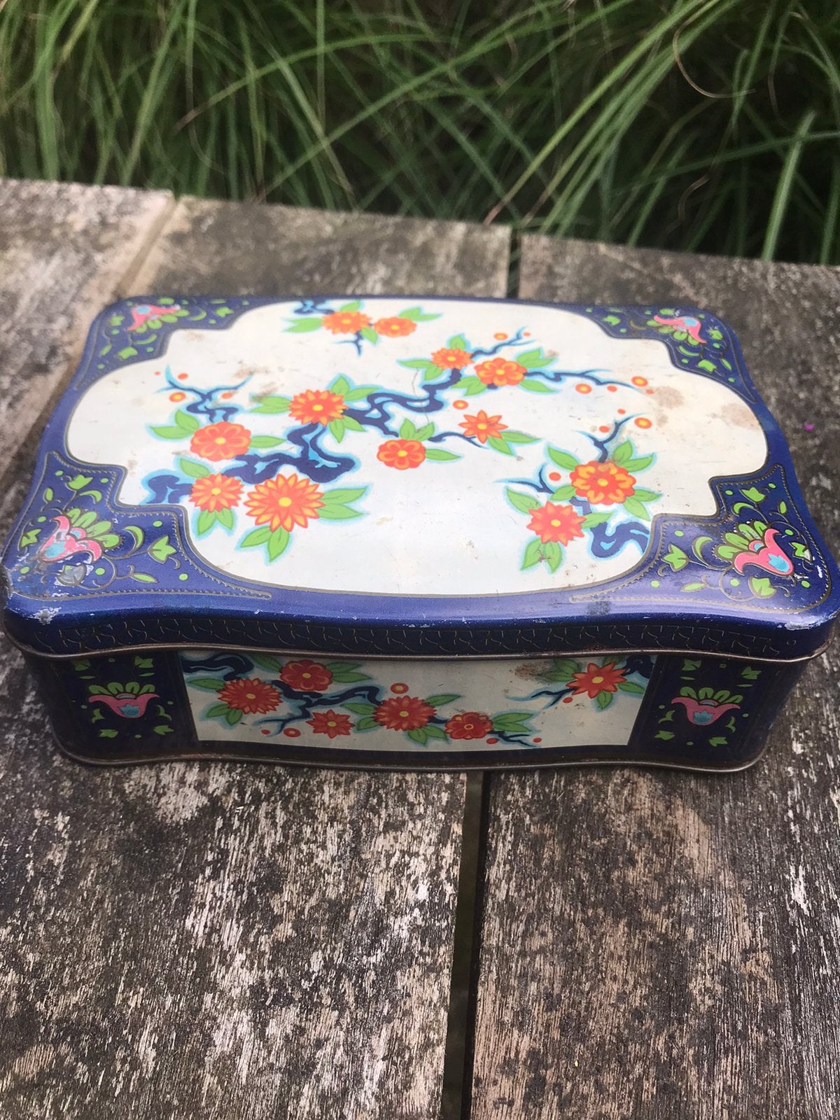 Oude (koek)trommel gebloemd 🌺, Verzamelen, Ophalen of Verzenden, Gebruikt, Overige