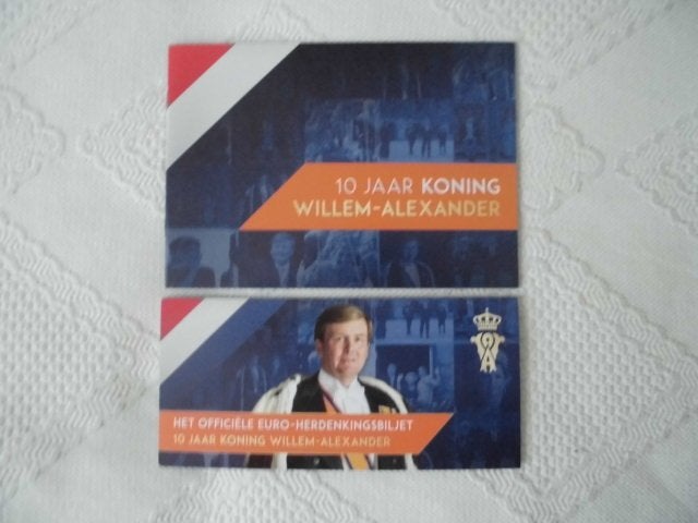 boek en Herdenkingsbiljet 10 jaar koning Willem-Alexander, Ophalen of Verzenden, Nederland, Bankbiljetten
