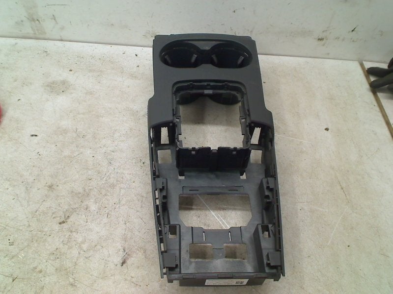 Middenconsole Audi A3 Sportback (8VA/8VF) 2013 8V0864261C, Auto-onderdelen, Gebruikt, Auto-Union-Straße  1, Ingolstadt 85057, , Duitsland
