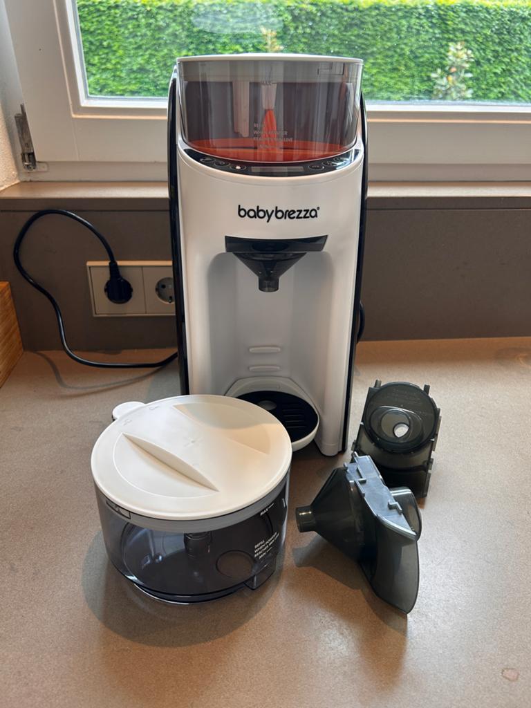 Baby Brezza Pro Advanced + extra trechters & poederbak, Ophalen of Verzenden, Gebruikt, Flessen- of potjesverwarmer