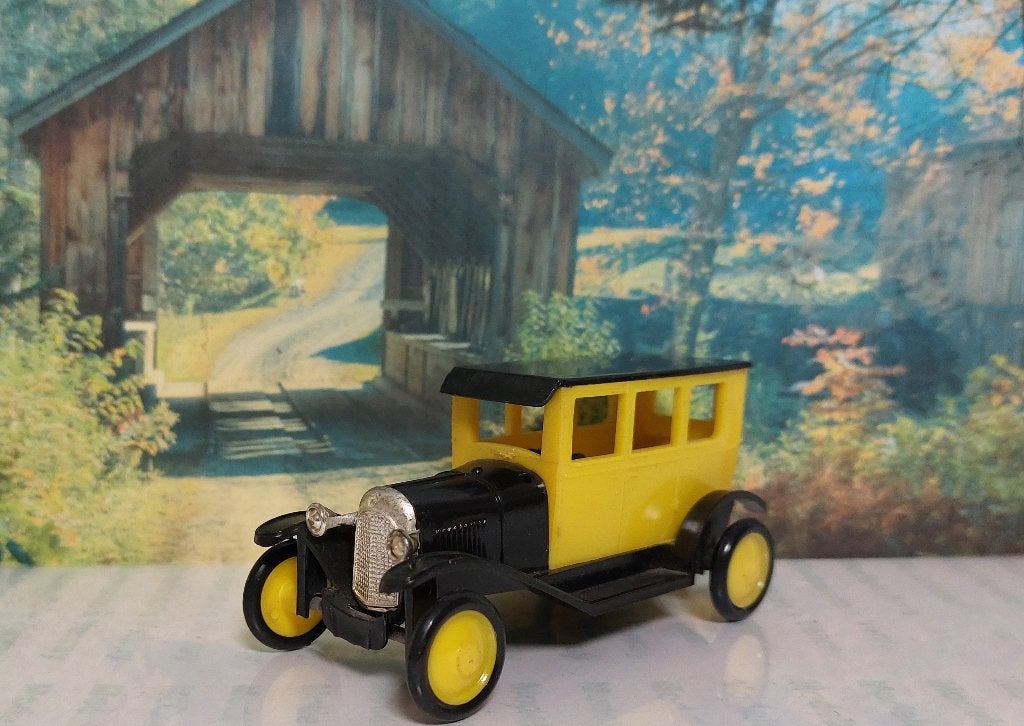 1:43 Citroen B2; 4-door Saloon 1925; Guisval #16, Ophalen of Verzenden, Zo goed als nieuw, Auto, Overige merken