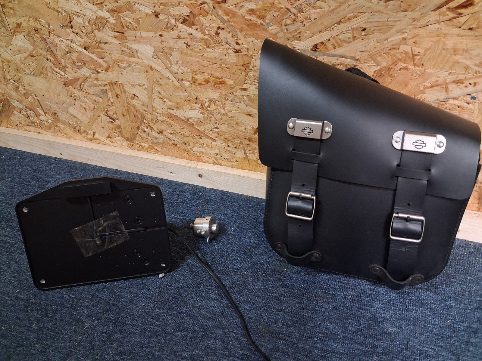nog een nieuwe tas en side mount voor streetbob, Ophalen of Verzenden, Nieuw