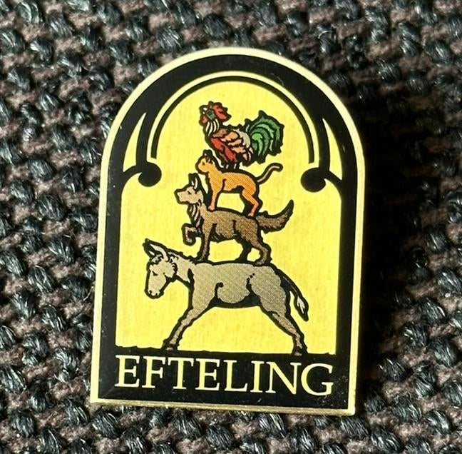 Efteling pin Smidje, Verzamelen, Efteling, Ophalen of Verzenden, Zo goed als nieuw, Button of Speldje