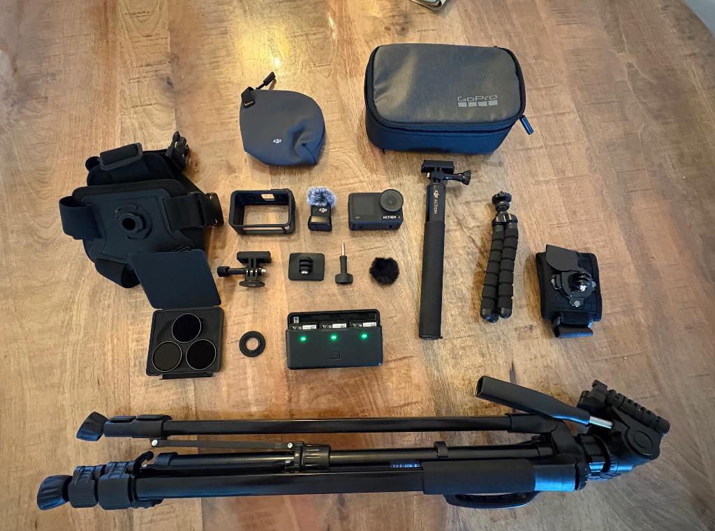 DJI Action 4 Adventure Kit + meer (complete set!), Ophalen of Verzenden, Zo goed als nieuw, Overige merken