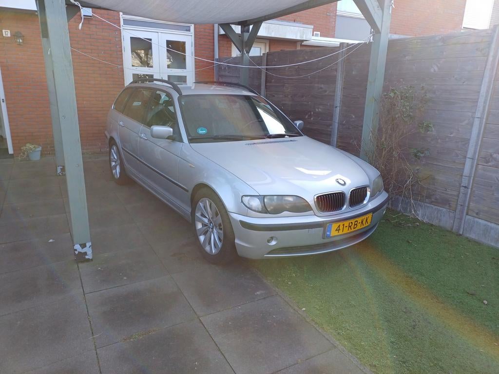 BMW E46 320i – Sterke M54 Motor | Goed Onderhouden, Auto's, BMW, 2171 cc, Achterwielaandrijving, Zwart, Handgeschakeld