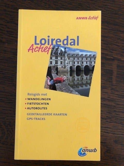 Loiredal Reisgids (ANWB Actief), Boeken, Reisgidsen, Fiets- of Wandelgids, Europa, Ophalen of Verzenden, Zo goed als nieuw