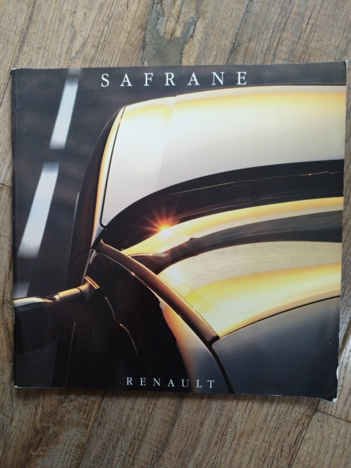 Renault Safrane Brochure 1993 - Nederlands, 62 pagina's, Boeken, Gelezen, Renault, Ophalen of Verzenden, Renault