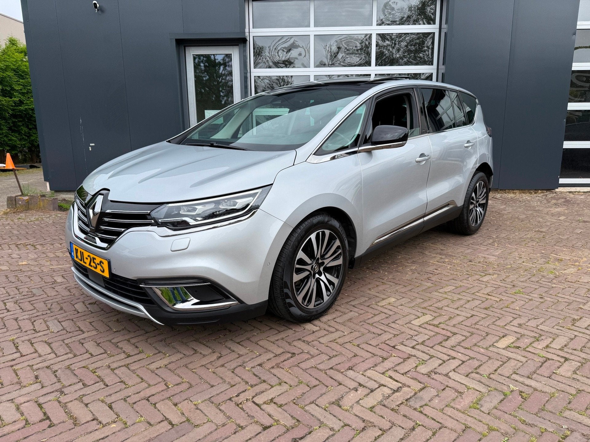 Renault ESPACE 1.8 TCe Initiale Paris 7p., Gebruikt, 4 cilinders, 2000 kg, 7 stoelen