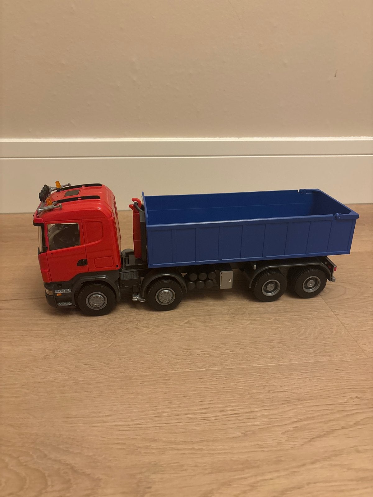 Scania R480 Emek kipper model vrachtwagen, Ophalen of Verzenden, Zo goed als nieuw, Bus of Vrachtwagen, Overige merken