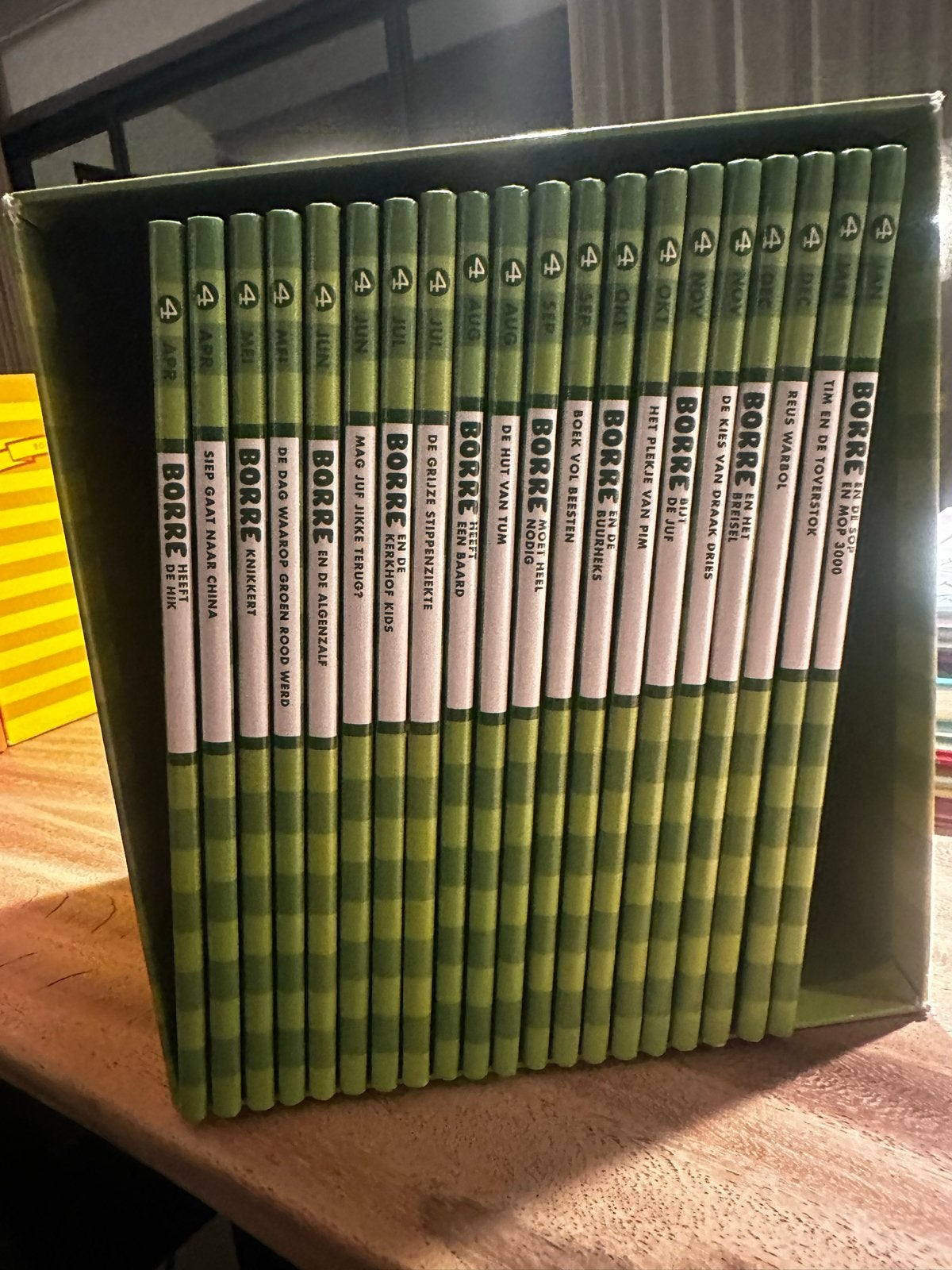 Borre Leesclub boekenreeks groep 4 incl. box (mist 2 delen), Ophalen of Verzenden, Zo goed als nieuw, Fictie algemeen