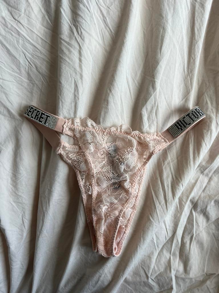 Victoria Secret Slip Lichtroze Maat M, Kleding | Dames, Ondergoed en Lingerie, Verzenden, Roze, Slip