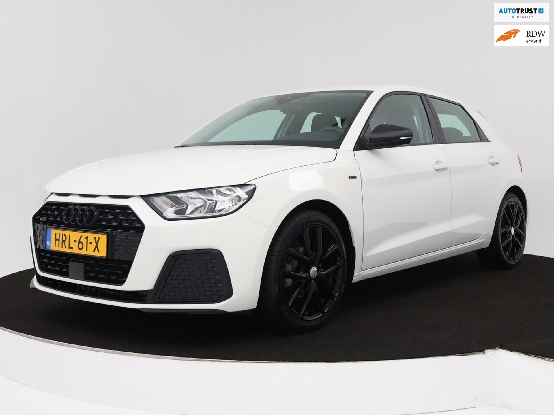 Audi A1 SPORTBACK s-line, Auto's, Audi, Voorwielaandrijving, Stof, 95 pk, Wit
