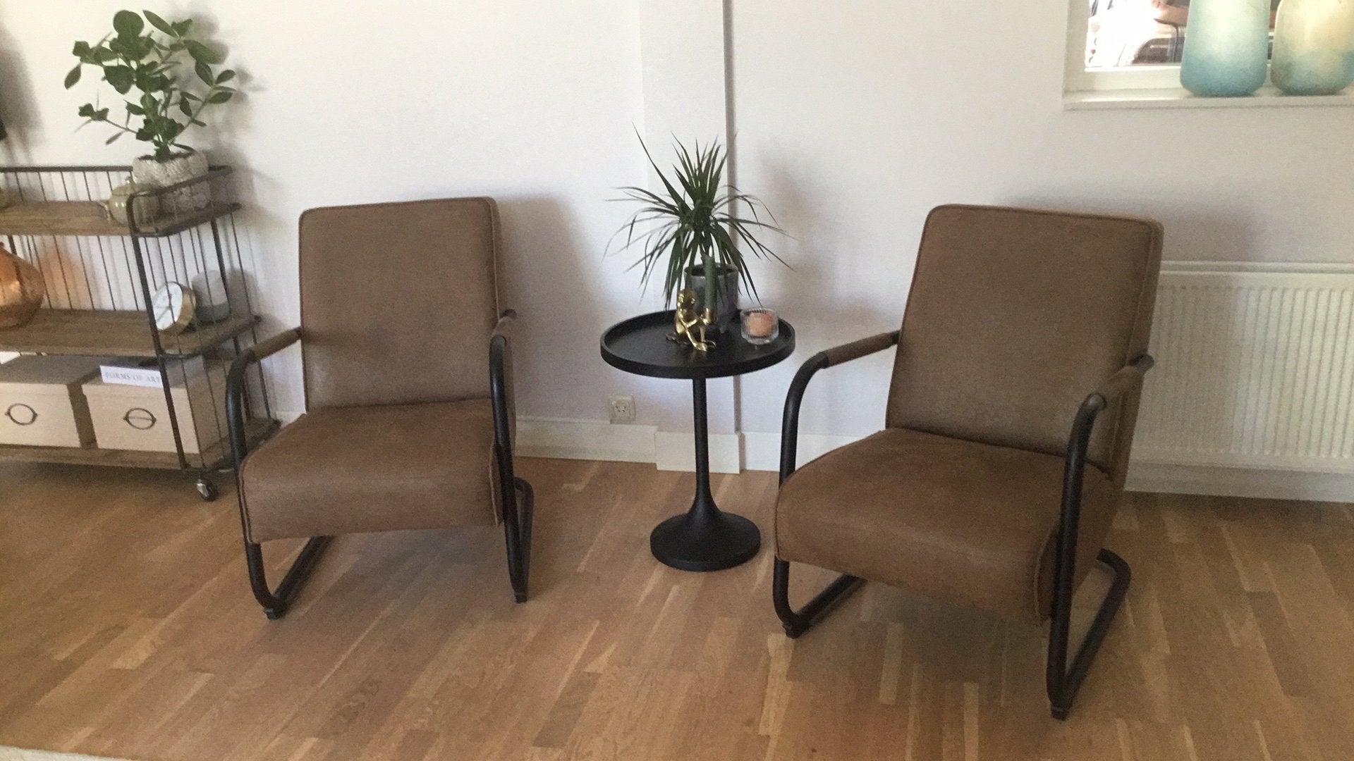In nieuwstaat zeer mooie fauteuils., Huis en Inrichting, Stoelen, Ophalen, Twee, Bruin, Zo goed als nieuw