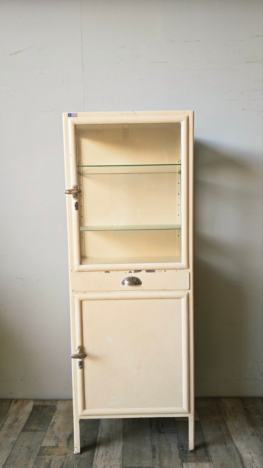 Mooie Brocante Oude Dokterskast Wit Industrieel, Ophalen of Verzenden, Zo goed als nieuw