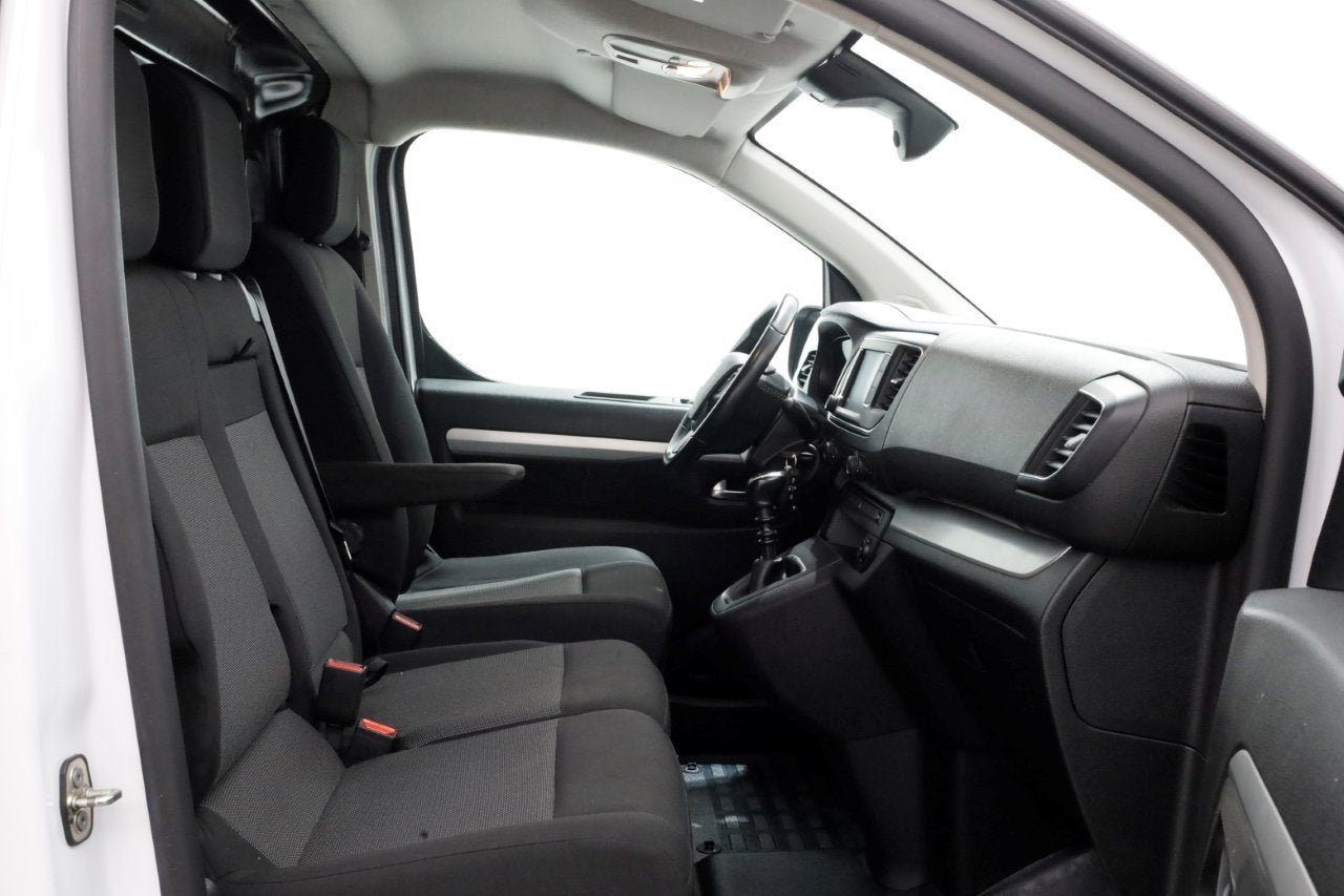 Fiat Scudo 1.5 MultiJet 102pk L2H1 Airco/Navi/Cruise Control, Voorwielaandrijving, 15 km/l, Euro 6, 4 cilinders