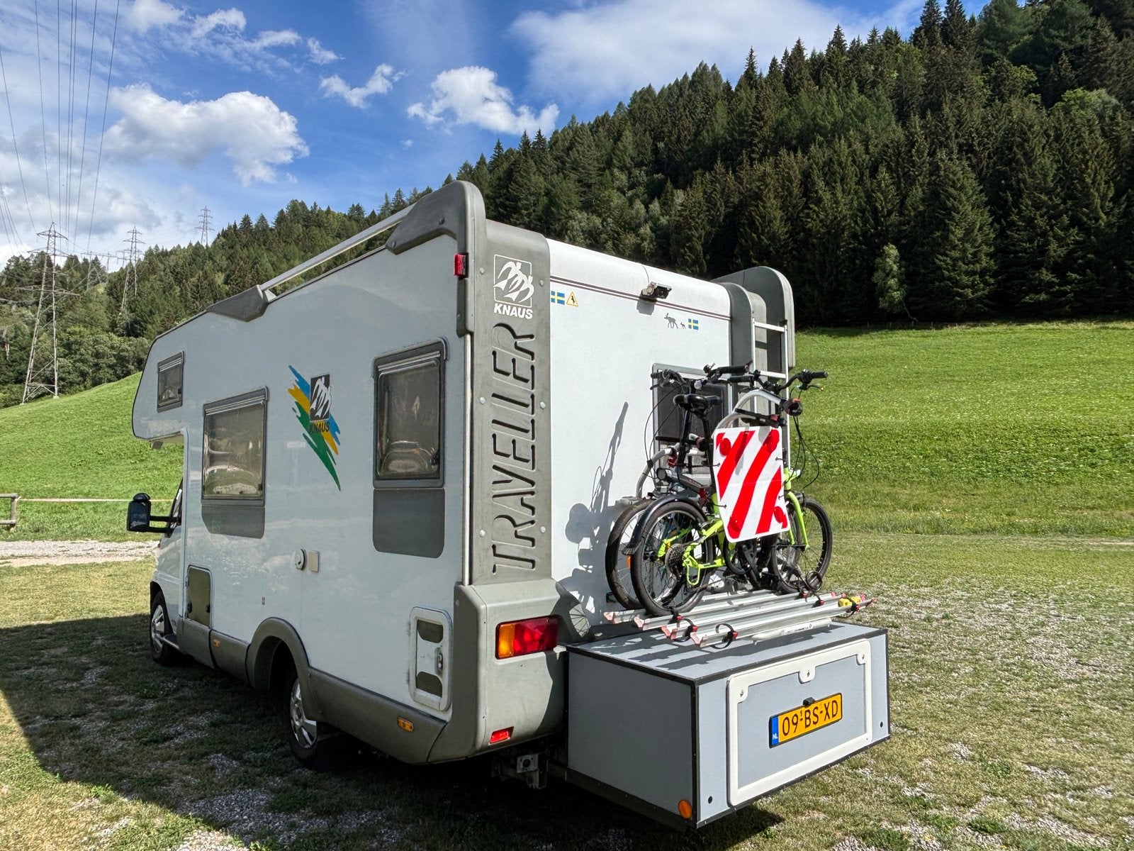 Caravans And Camping Knaus