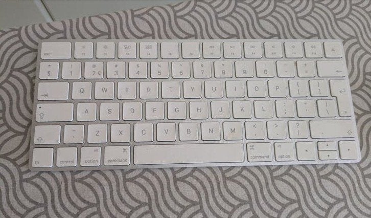 Apple Magic Keyboard en Magic Mouse set, Computers en Software, Muizen, Toetsenbord en muis-set, Ophalen of Verzenden, Zo goed als nieuw