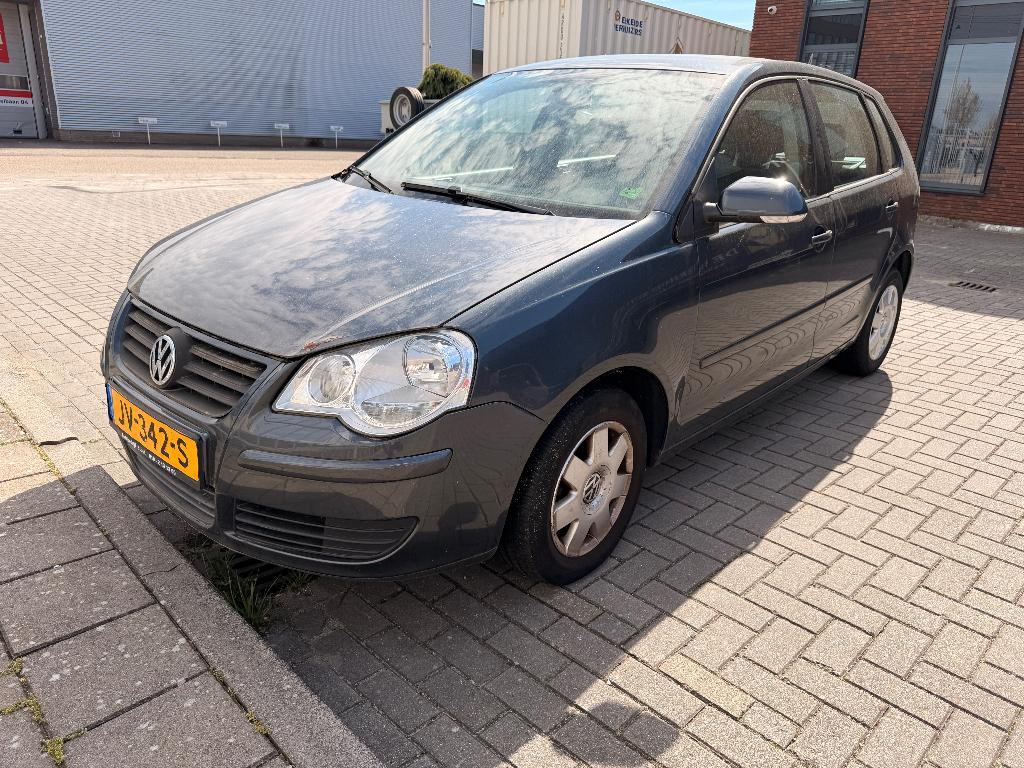 Volkswagen Polo 1.2 40KW 2006 Grijs, Auto's, Voorwielaandrijving, 54 pk, 989 kg, 1198 cc