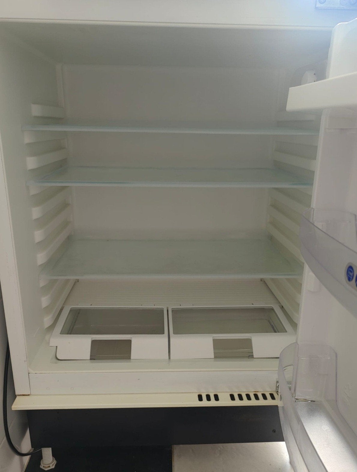Whirlpool ARZ 005/A+ Koelkast - 148L Inhoud, 100 tot 150 liter, Energieklasse A of zuiniger, 45 tot 60 cm, Ophalen