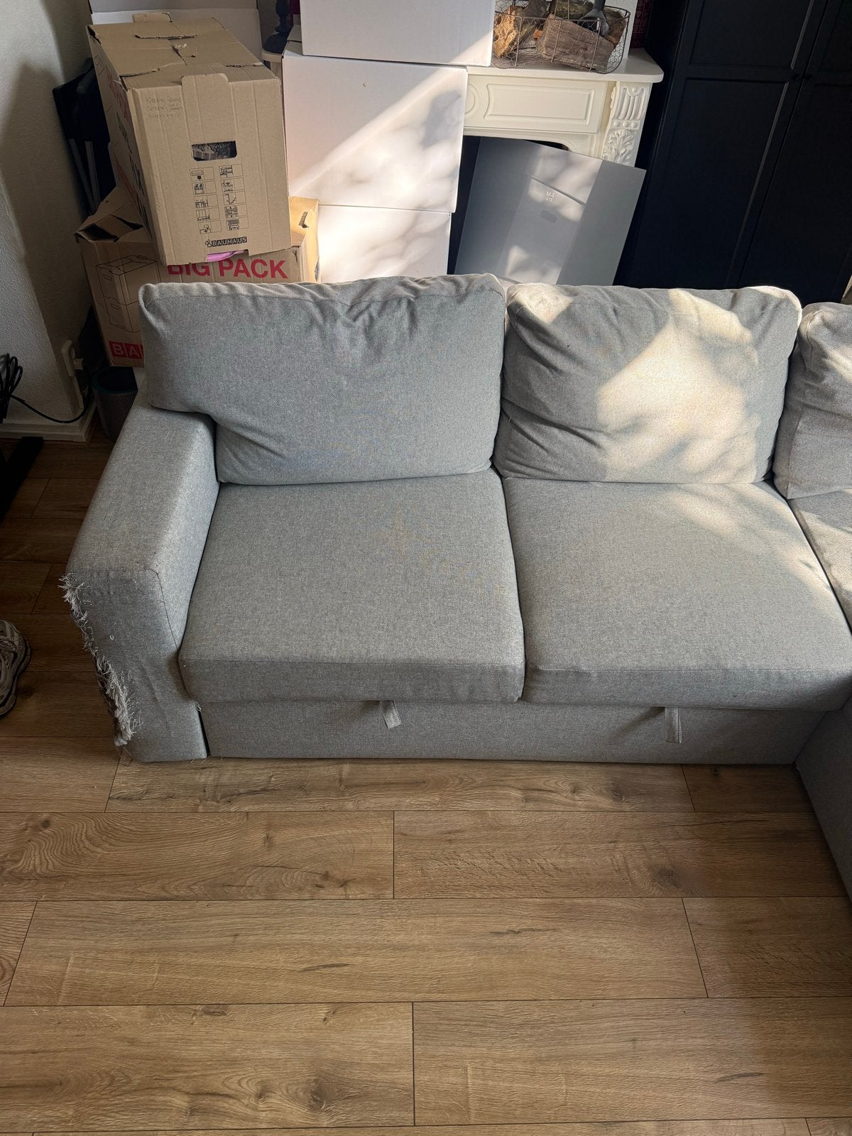 Grijze hoekbank met chaise longue en opbergruimte, Ophalen, Gebruikt, 125 tot 150 cm, Hoekbank