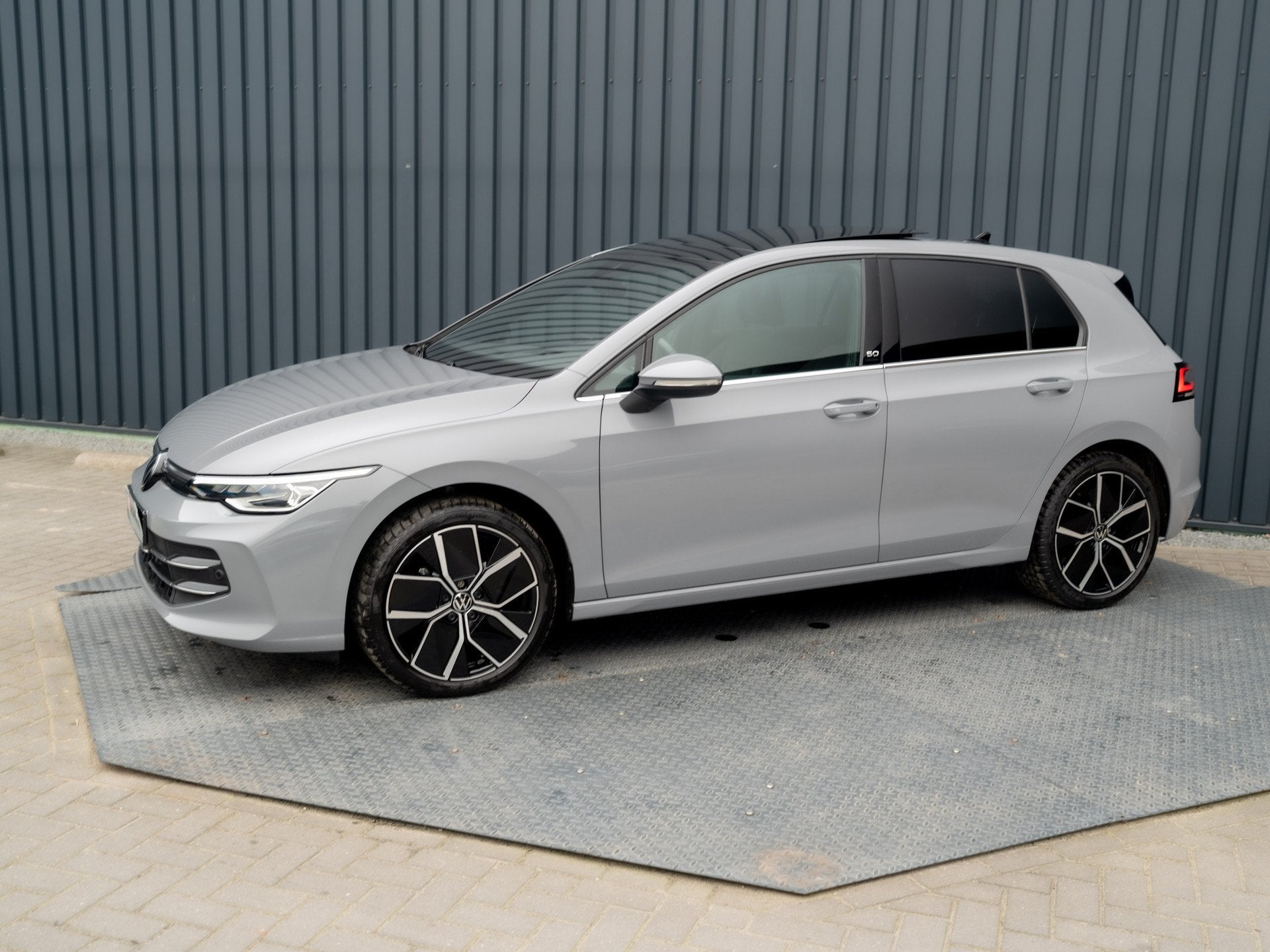 Volkswagen Golf 1.5 eTSI 50 Edition | Panodak | Trekhaak weg, 12 maanden, 4 cilinders, Bedrijf, Automatische klimaatregeling
