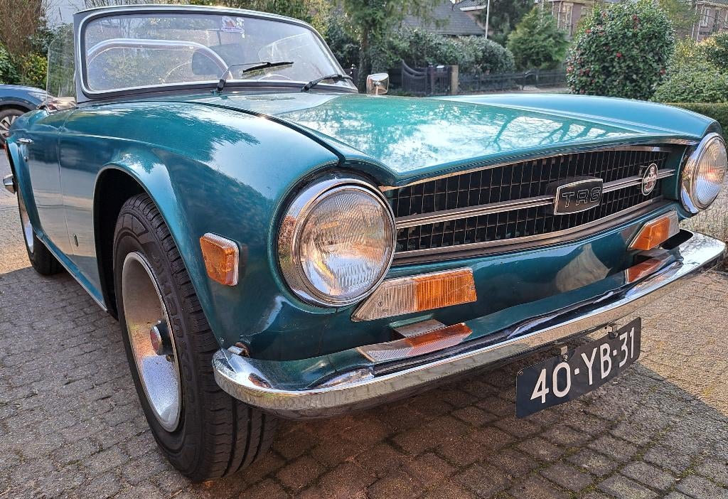 TRIUMPH TR6 PI in top drivers condition, Auto's, Triumph, 2500 cc, Beige, Blauw, Handgeschakeld