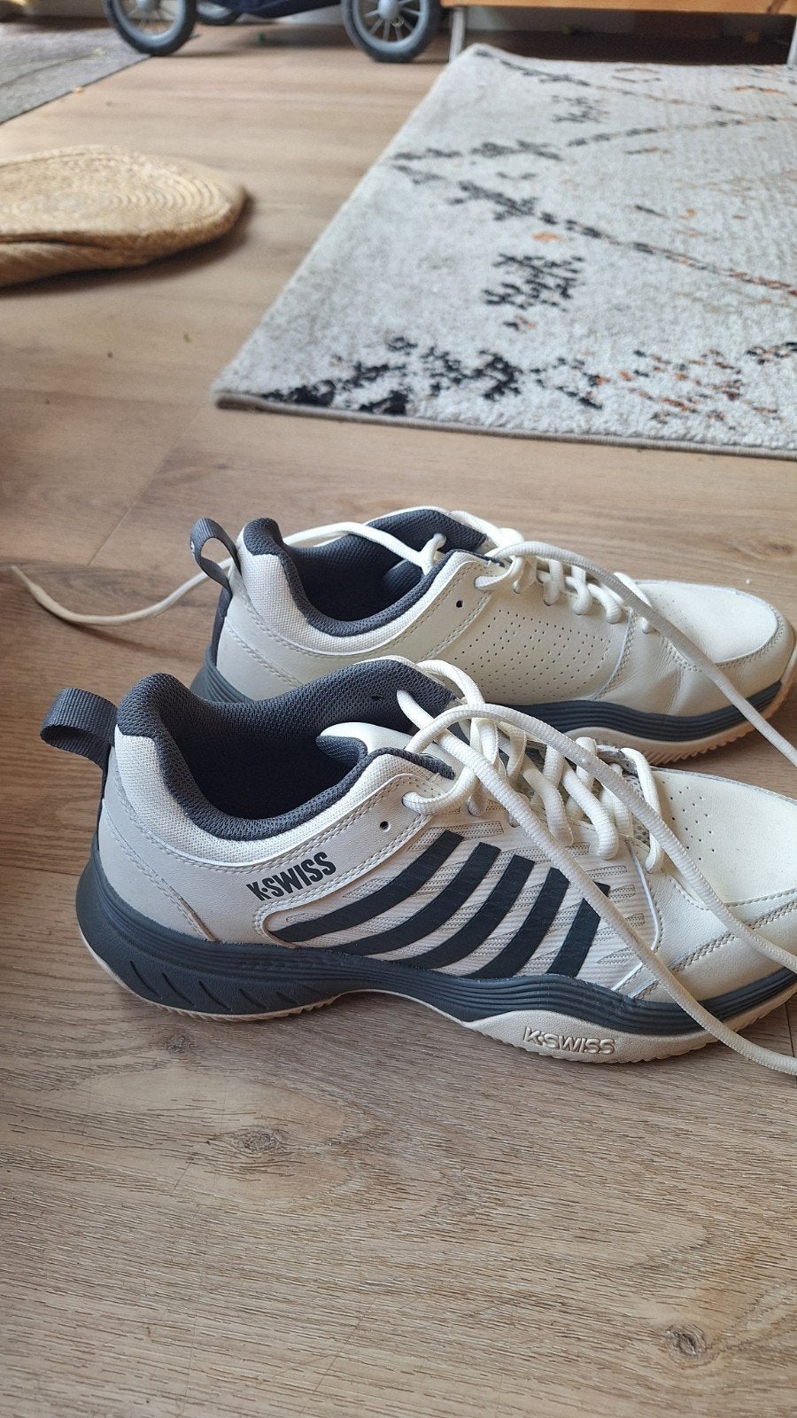 K-Swiss Tennisschoenen - Slechts 1x Gedragen, L2, K-Swiss, Schoenen, Ophalen of Verzenden