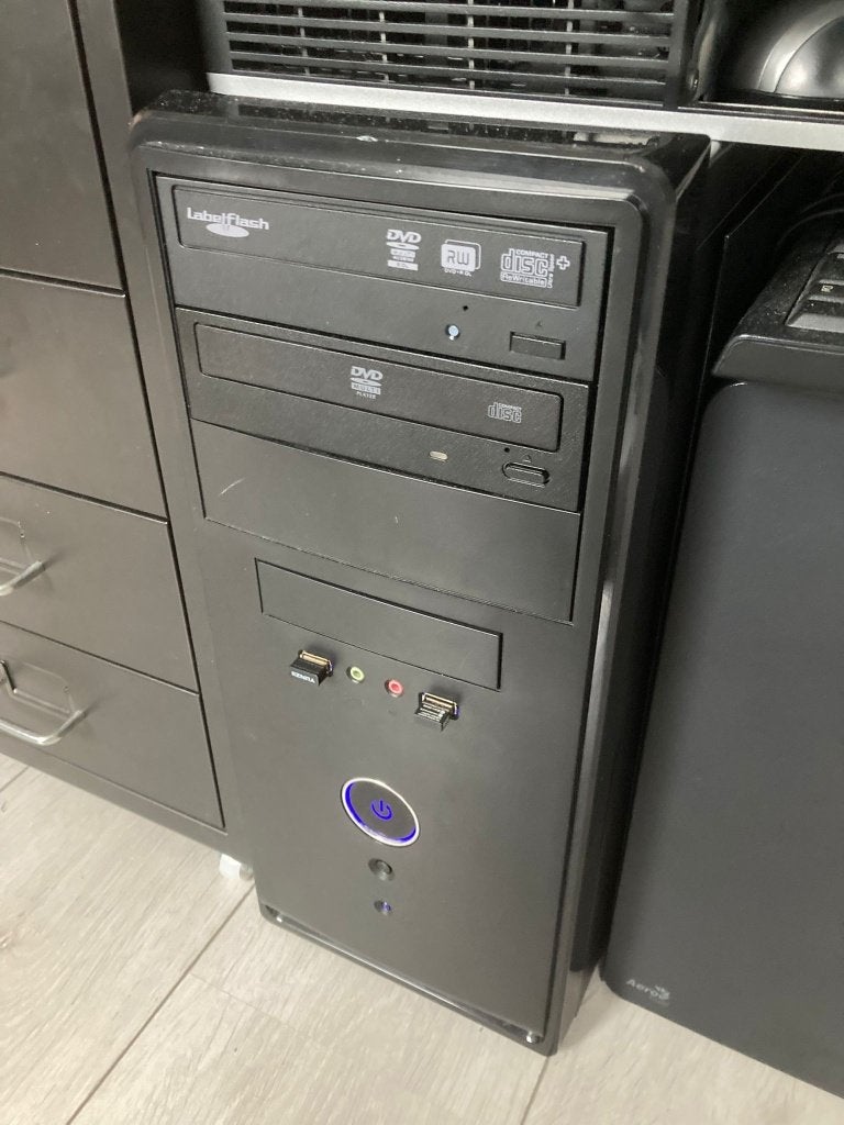 Gezocht: oude/defecte computeronderdelen en/of computers, Computers en Software, Ophalen of Verzenden, Gebruikt