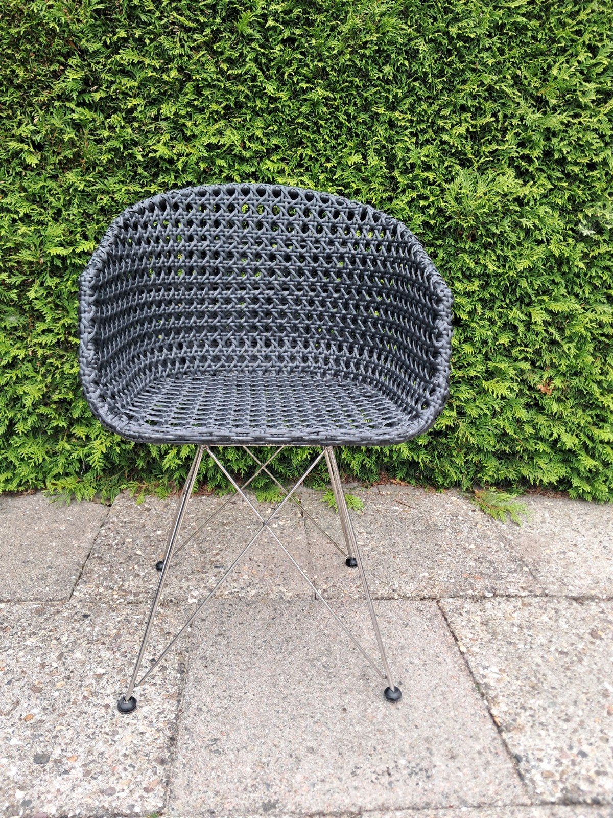 Zwarte rotan (kunststof) stoelen met metalen onderstel (6 st, Huis en Inrichting, Stoelen, Ophalen, Gebruikt, Zwart, Modern, Rotan, Eigentijds