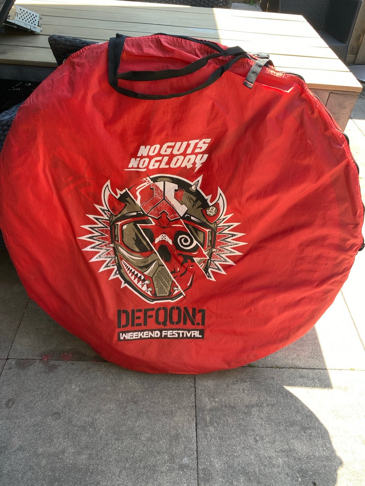 Defqon.1 Weekend Festival pop-up tent, Ophalen, Gebruikt, Tot en met 2