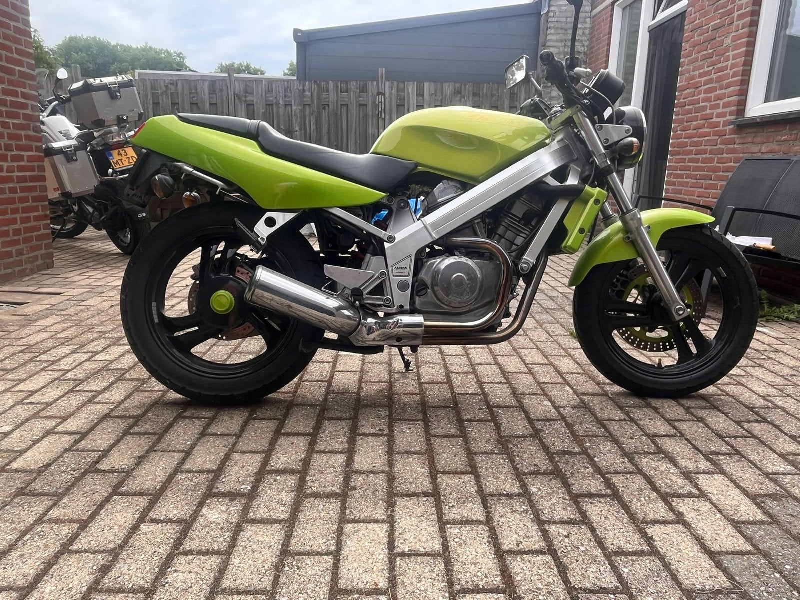 2 Honda motoren, samen 1000,-, Motoren, 2 cilinders, Gebruikt, Particulier, Meer dan 35 kW