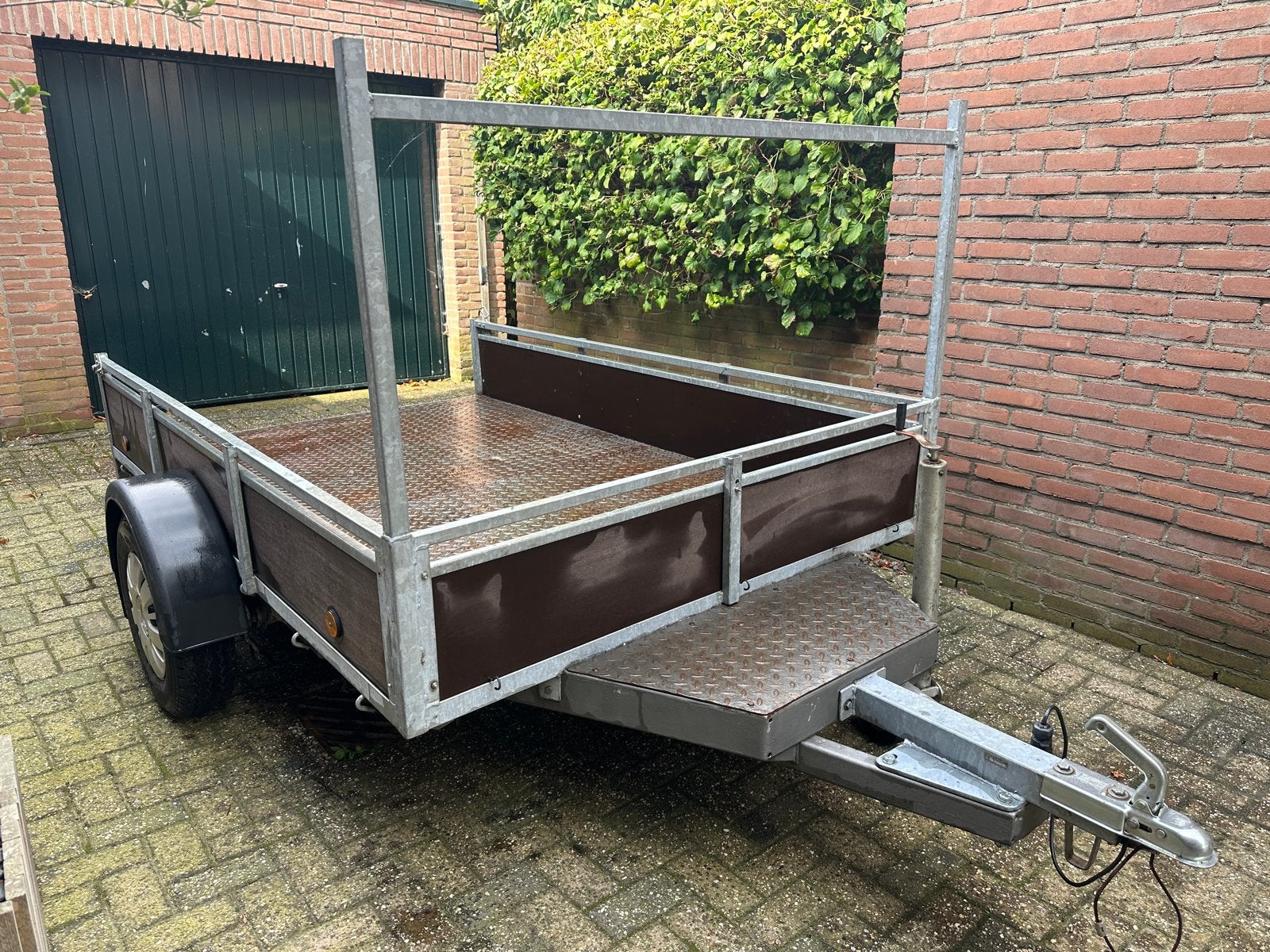 Stevige aanhanger 150 x 250 cm – stalen vloer – enkelasser, Ophalen, Gebruikt