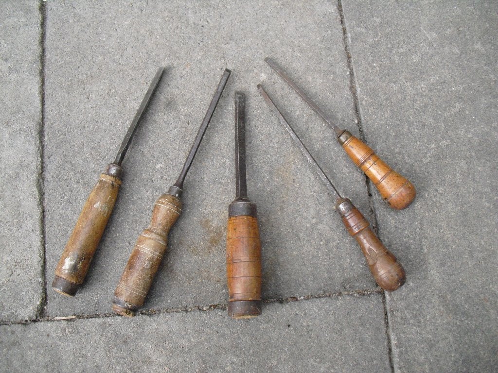 TE KOOP VIJF OUDE GAVE HOUT BIJTELS, Doe-het-zelf en Verbouw, Gereedschap | Handgereedschap, Ophalen of Verzenden, Gebruikt