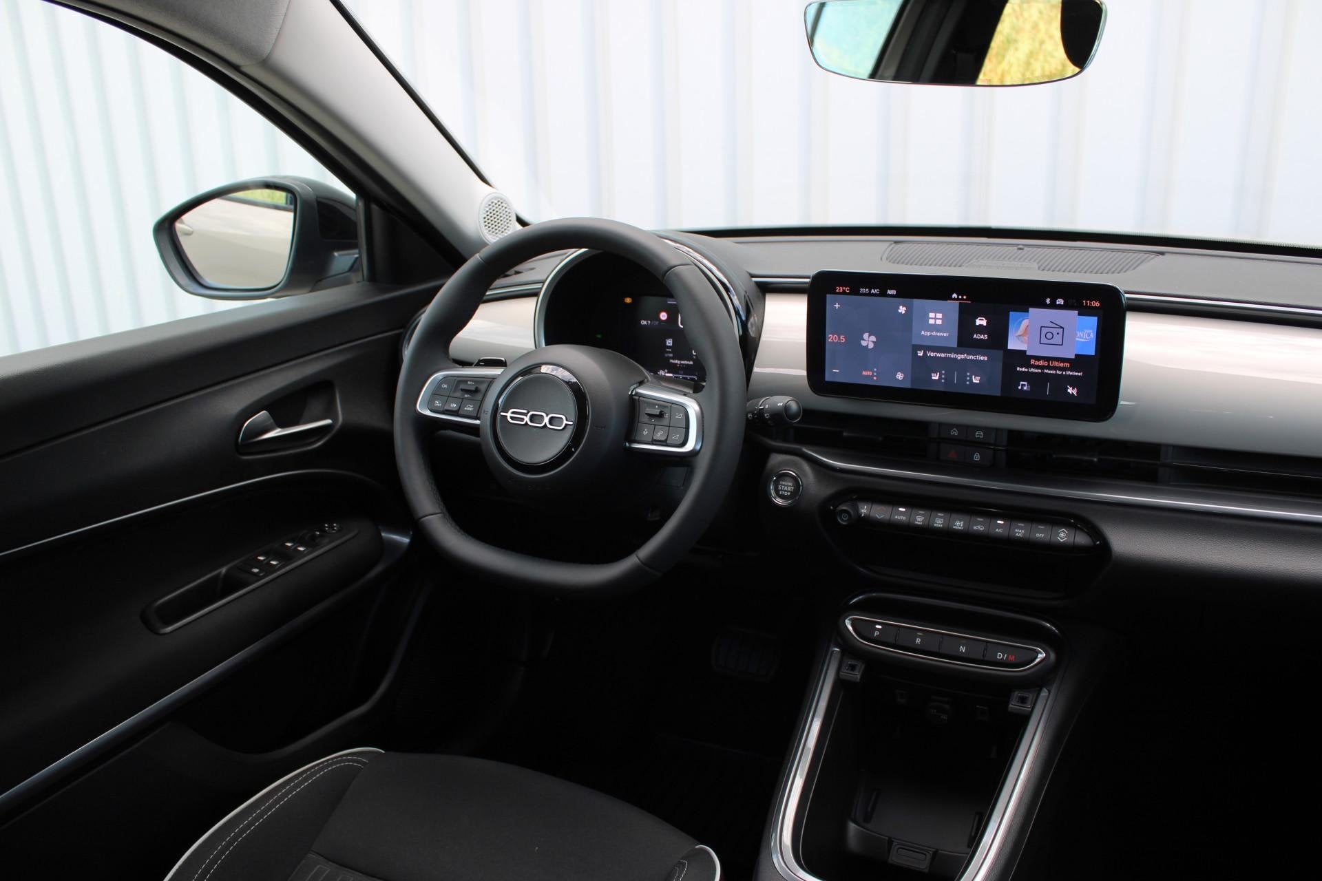 Fiat 600 1.2 Hybrid Pop | Incl. 12 maanden garantie | Cruise, Auto's, Stof, Gebruikt, Euro 6, 1199 cc