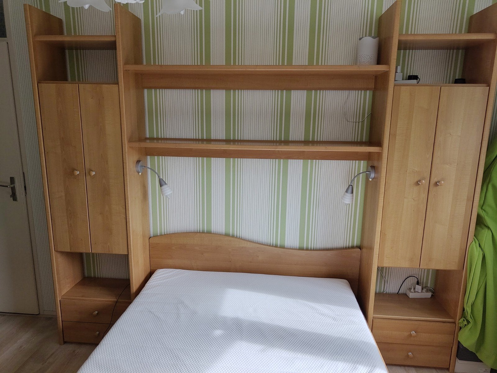 Perenhouten bed met ombouw, Huis en Inrichting, Ophalen, Gebruikt, Bruin, Tweepersoons