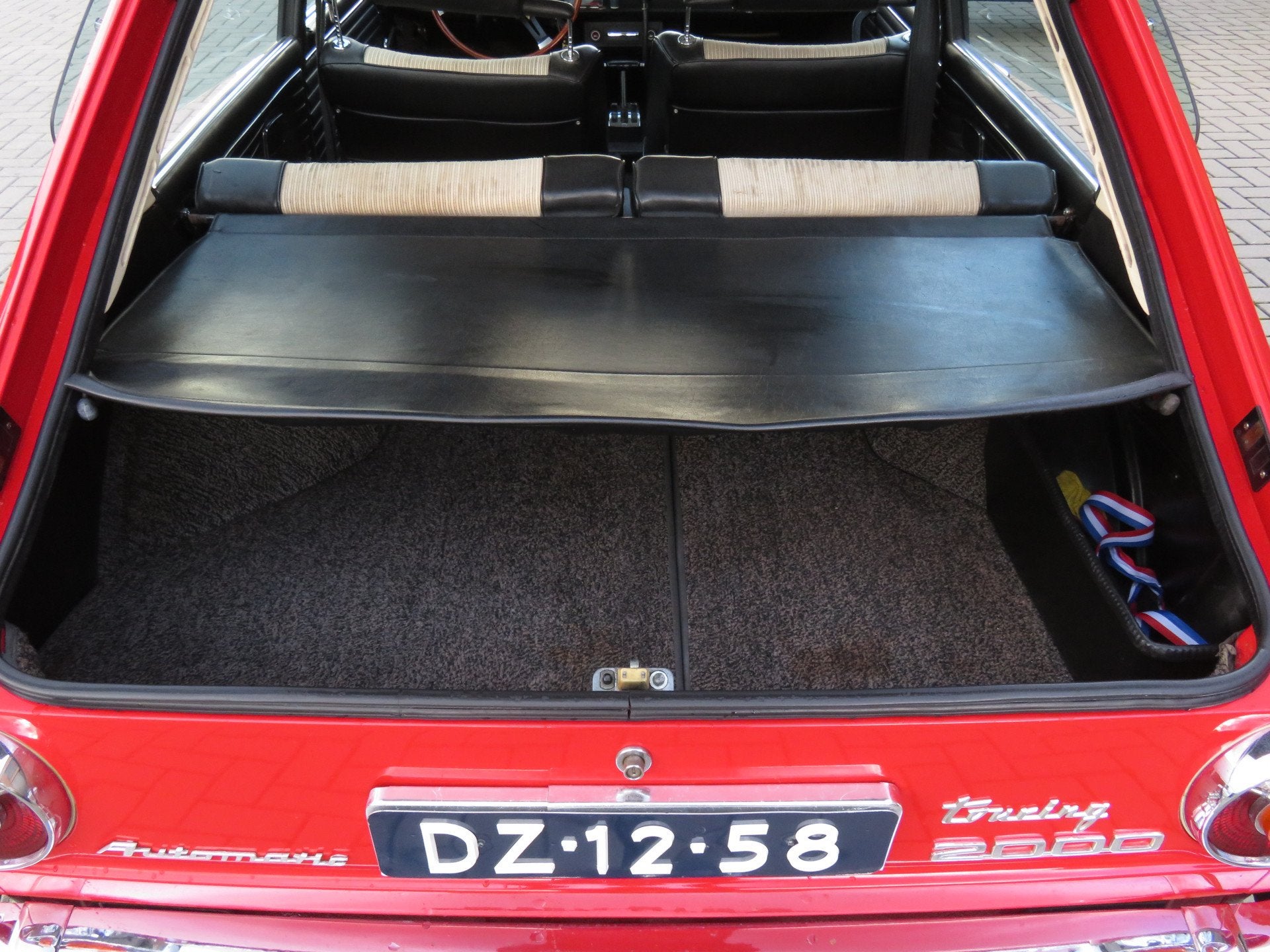 BMW 2000 touring Automaat Body-Off Restauratie Oldtimer, foto 8