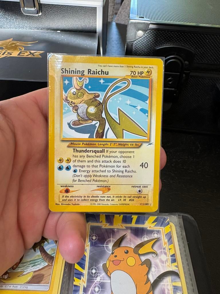 Shining raichu, Ophalen of Verzenden, Zo goed als nieuw, Meerdere kaarten, Foil